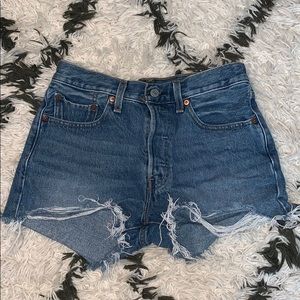 Levi’s 501 High Rise Short 27